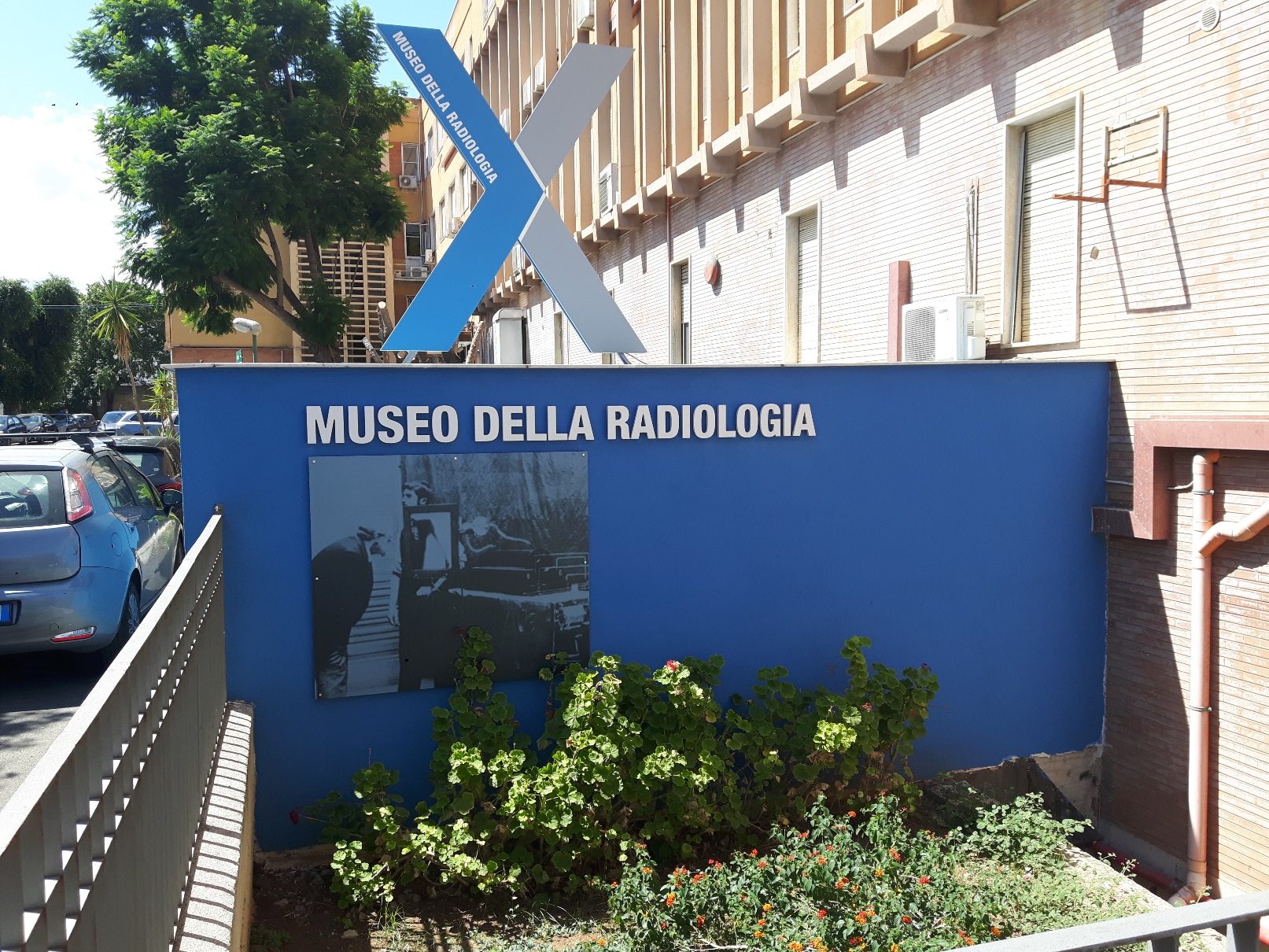 Museo%20della%20Radiologia%2C%20Palermo%20-%2003.jpg
